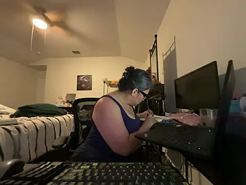 BettyWhispers online show from 15, 6, 2026