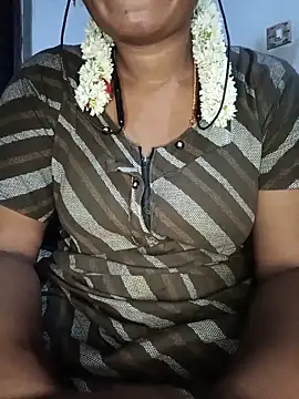Snapshot of tamilsaisree chatting on 25, 5, 2026 tamilsaisree online show from 25, 5, 2026
