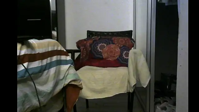 3LEGSSS online show from 22, 6, 2026