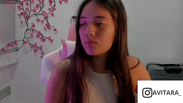 vanesita  online show from 17, 6, 2026