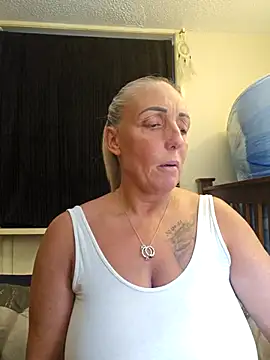 Snapshot of theblondecocklover chatting on 9, 5, 2026 theblondecocklover online show from 9, 5, 2026