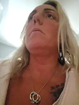Snapshot of theblondecocklover chatting on 21, 5, 2026 theblondecocklover online show from 21, 5, 2026