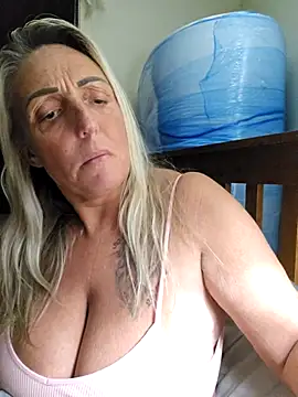 Snapshot of theblondecocklover chatting on 13, 6, 2026 theblondecocklover online show from 13, 6, 2026