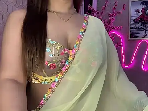 DimondGirl  online show from 10, 5, 2026