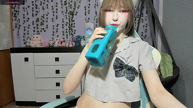 Snapshot of Yoonhee_ki chatting on 15, 6, 2026 Yoonhee ki online show from 15, 6, 2026