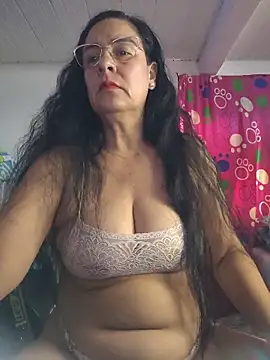 KiaraFoster online show from 18, 6, 2026