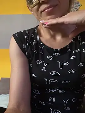 SexyMamiVee online show from 15, 6, 2026