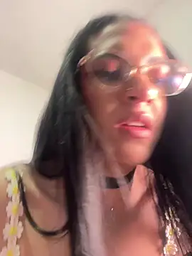 Snapshot of ValentinaEvanz chatting on 18, 6, 2026 ValentinaEvanz online show from 18, 6, 2026