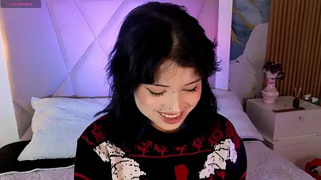 Snapshot of Sienna_Desiree chatting on 23, 5, 2026 Sienna Desiree online show from 23, 5, 2026