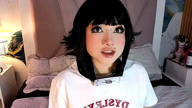 Snapshot of Sienna_Desiree chatting on 14, 6, 2026 Sienna Desiree online show from 14, 6, 2026