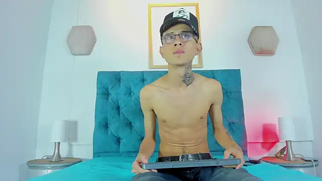 asher lux online show from 6, 7, 2026