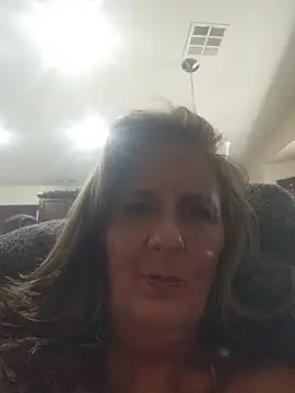 HotAzMilf online show from 5, 6, 2026
