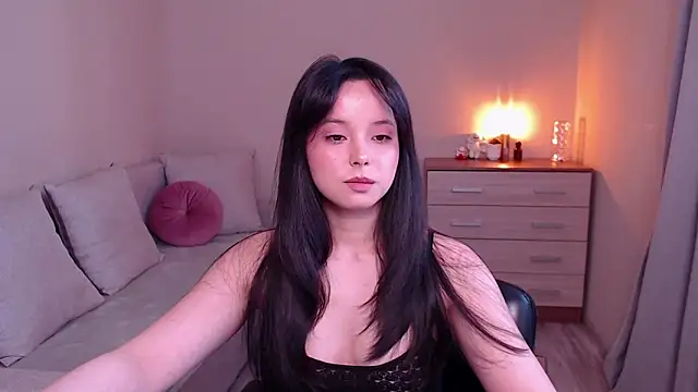 lia hetty online show from 9, 5, 2026