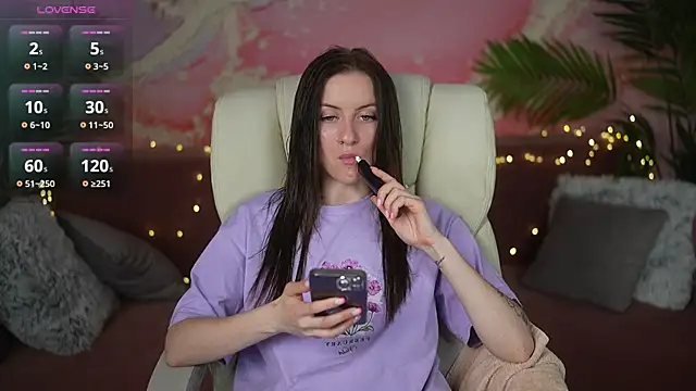 AlexaFleur online show from 7, 6, 2026