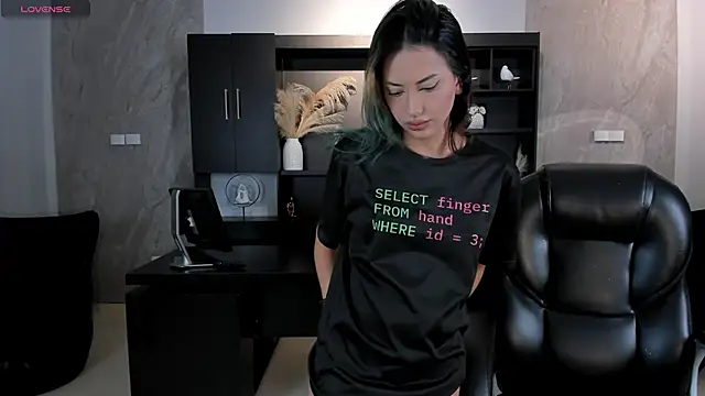 KayraLanne online show from 5, 6, 2026