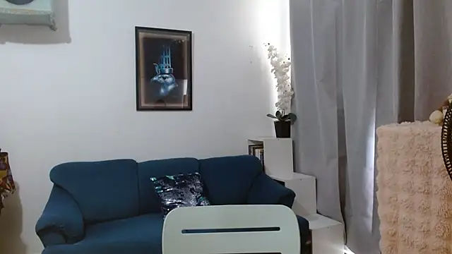 Almaglow  online show from 20, 5, 2026