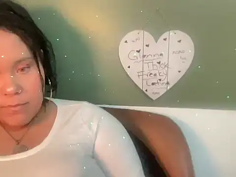 Thickfreakylatina online show from 24, 6, 2026