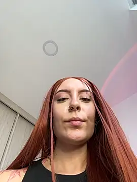 alesziarose  online show from 7, 6, 2026