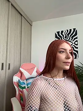alesziarose  online show from 18, 6, 2026