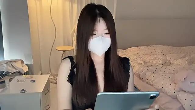  xiaoxinxin  online show from 18, 6, 2026