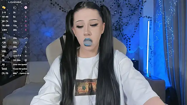 Necucubi02 online show from 22, 6, 2026