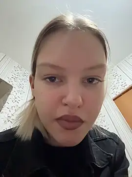 AshleyMur online show from 17, 6, 2026