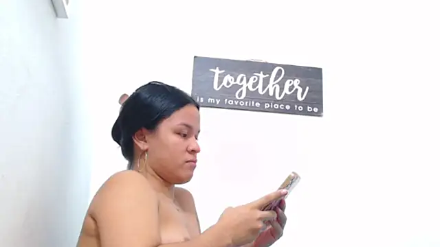 alejandra c19c online show from 13, 6, 2026