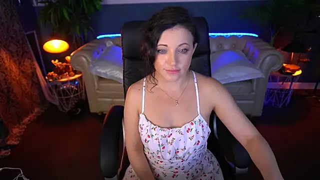 Dafni Monn online show from 9, 6, 2026