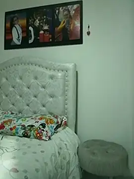 Snapshot of mariana_santacoloma chatting on 1, 7, 2026 mariana santacoloma online show from 1, 7, 2026