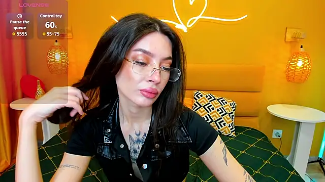 IvyDainty online show from 18, 6, 2026