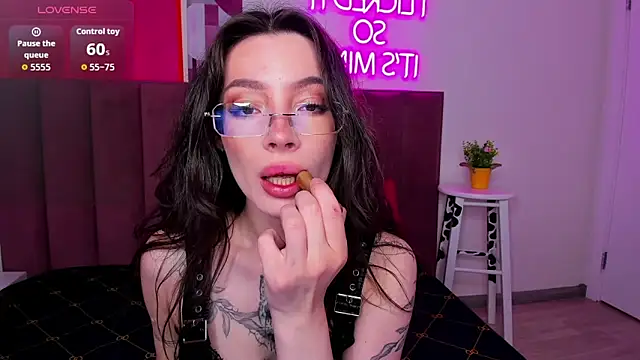 IvyDainty online show from 21, 6, 2026