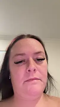 carinabro10 online show from 7, 6, 2026