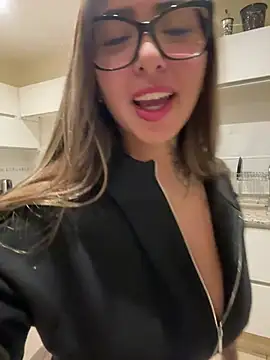 maferalvarexxx online show from 9, 6, 2026