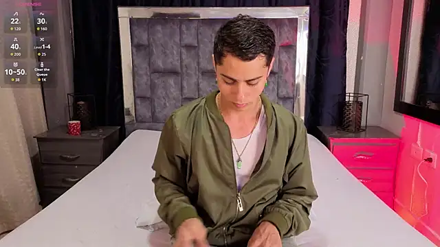 LeoMonnroe online show from 13, 6, 2026