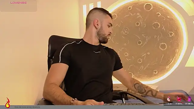Snapshot of Apolo_lux1 chatting on 21, 6, 2026 Apolo lux1 online show from 21, 6, 2026