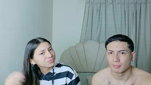 ScarlettAndLucas online show from 18, 6, 2026