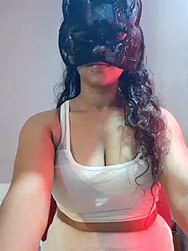 cutehotwife online show from 17, 6, 2026