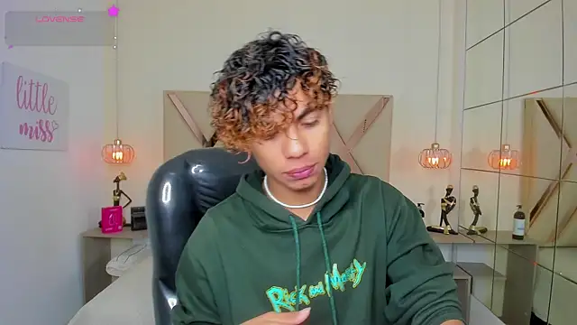 Anyelo Twink online show from 20, 6, 2026