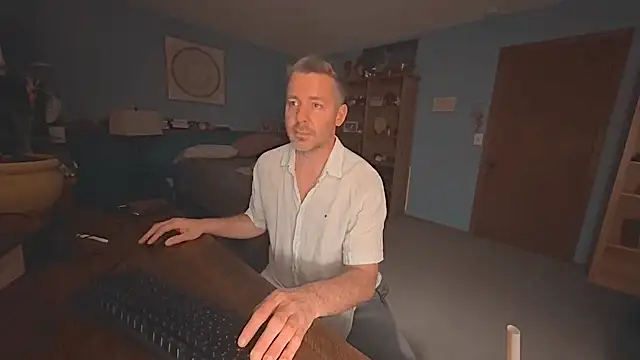 chrisw8140 online show from 6, 6, 2026