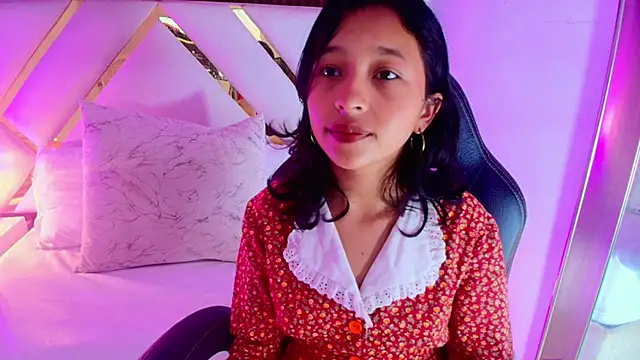 Real virgin Pussy online show from 7, 6, 2026