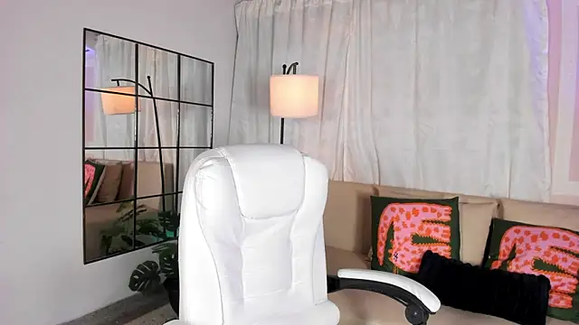 liaamoon  online show from 17, 6, 2026