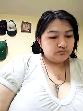 LauraHorny69 online show from 13, 6, 2026
