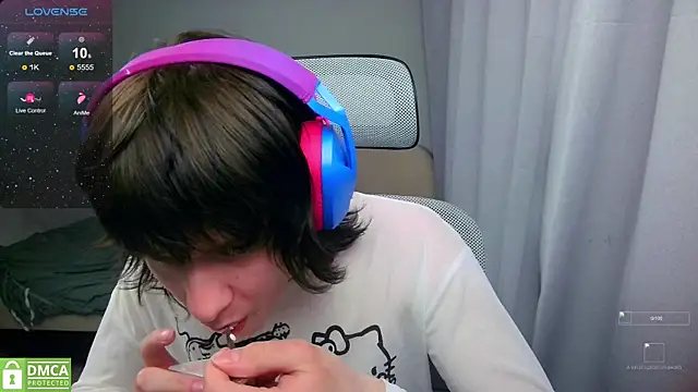 LeonBoykisser online show from 26, 5, 2026