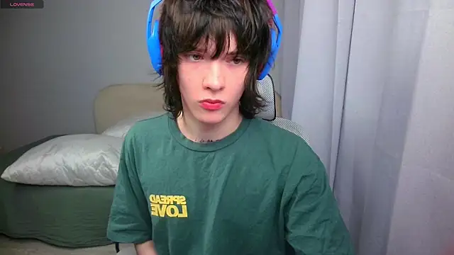 LeonBoykisser online show from 1, 6, 2026