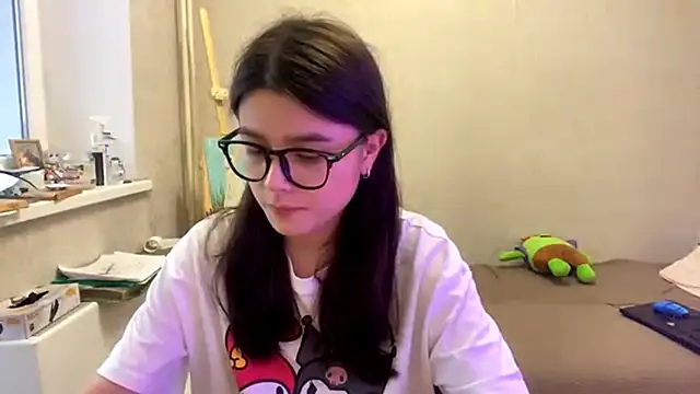 SaintMari online show from 12, 6, 2026