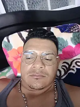 Morenoblasquez online show from 20, 6, 2026