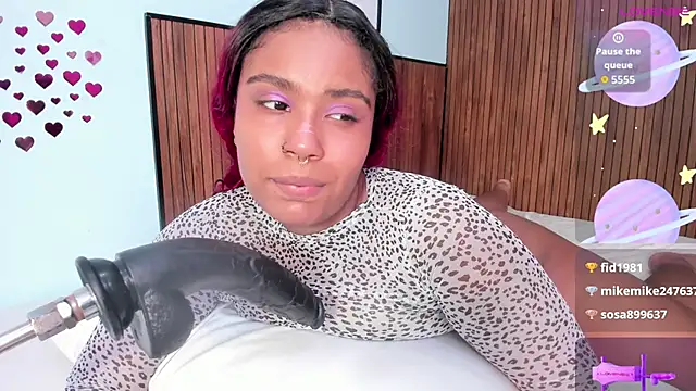 sexy curlylady online show from 13, 6, 2026