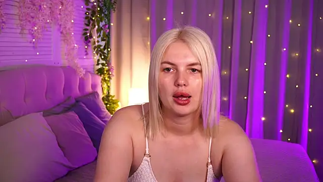 AmeliaWeells online show from 13, 6, 2026
