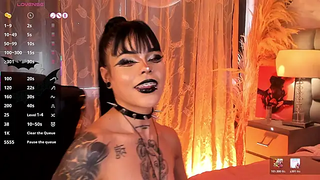 SweetDevil 7 online show from 15, 6, 2026