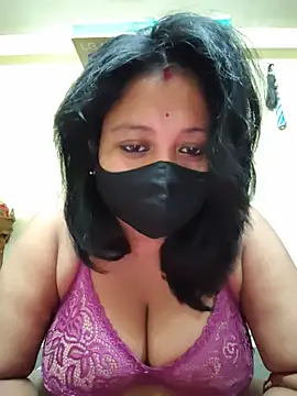 Curvy Trisha online show from 13, 6, 2026